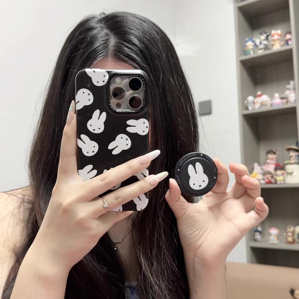 미피 토끼 자석 스탠드는 귀여운 만화 검정 배경이 있는 - Phone Accessories Background 리뷰 및 가격